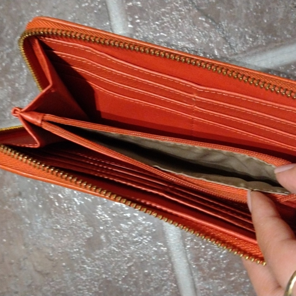 Dainer Orange leather full zipper 12 card slots wallet - Picture 9 of 10